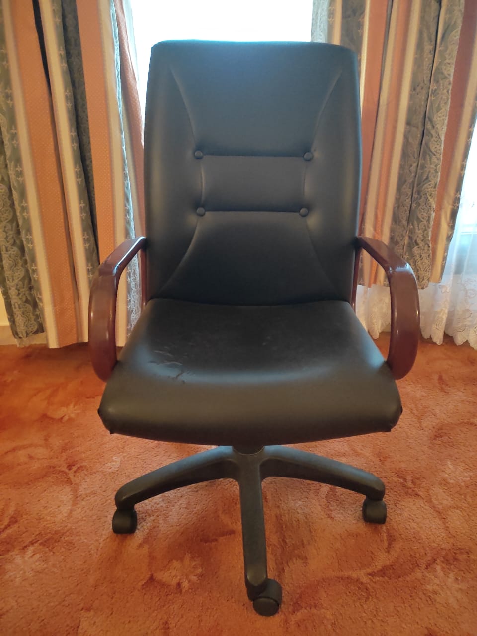 Executive Office Chair-SoUnique.PK